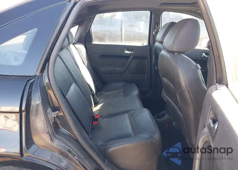 2010 Ford Focus Ses z USA, uszkodzony, nr VIN 1FAHP3GNXAW180819